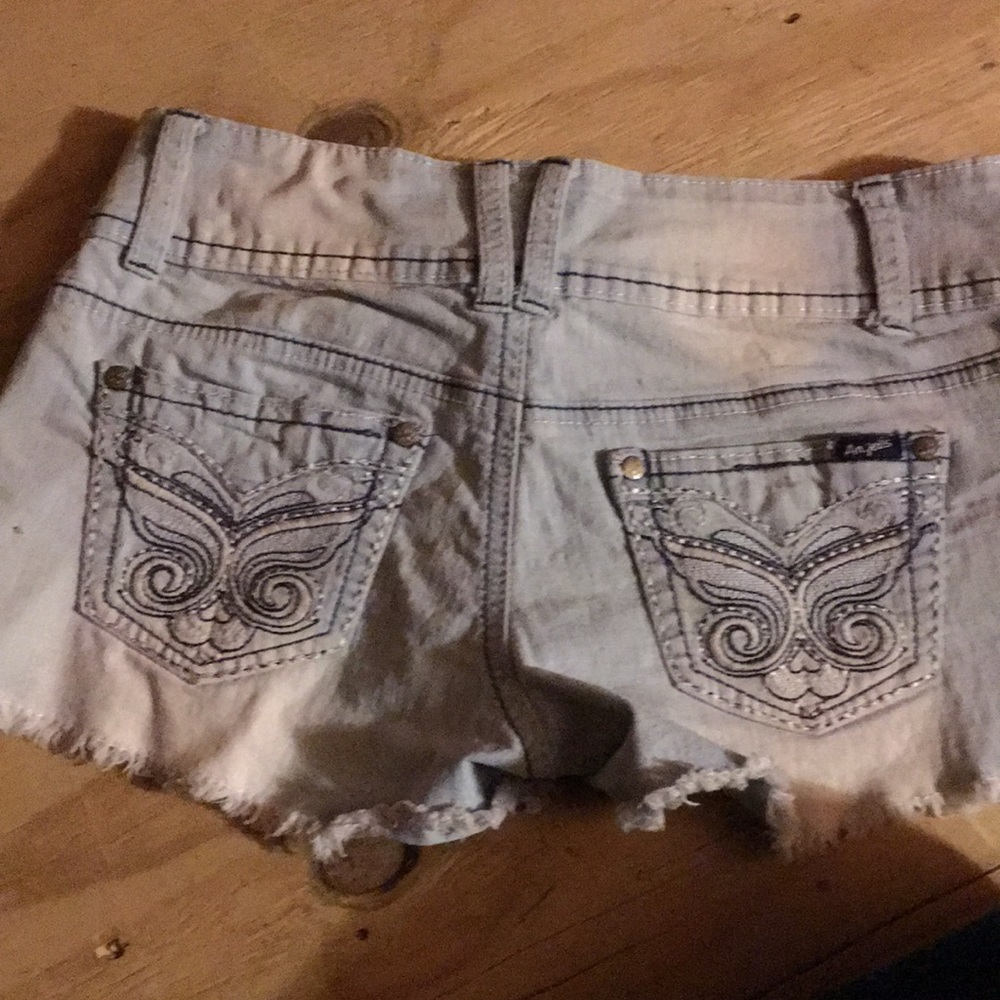 Shorts - Picture 2 of 2
